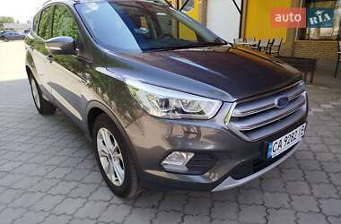 Внедорожник / Кроссовер Ford Kuga 2019 в Черкассах
