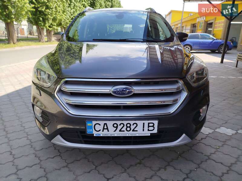 Внедорожник / Кроссовер Ford Kuga 2019 в Черкассах