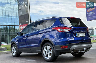 Позашляховик / Кросовер Ford Kuga 2013 в 