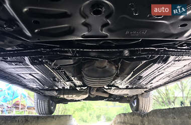 Позашляховик / Кросовер Ford Kuga 2013 в 