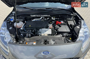 Внедорожник / Кроссовер Ford Kuga 2020 в 