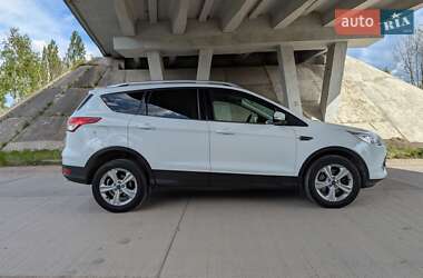 Внедорожник / Кроссовер Ford Kuga 2013 в 