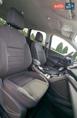Внедорожник / Кроссовер Ford Kuga 2013 в 