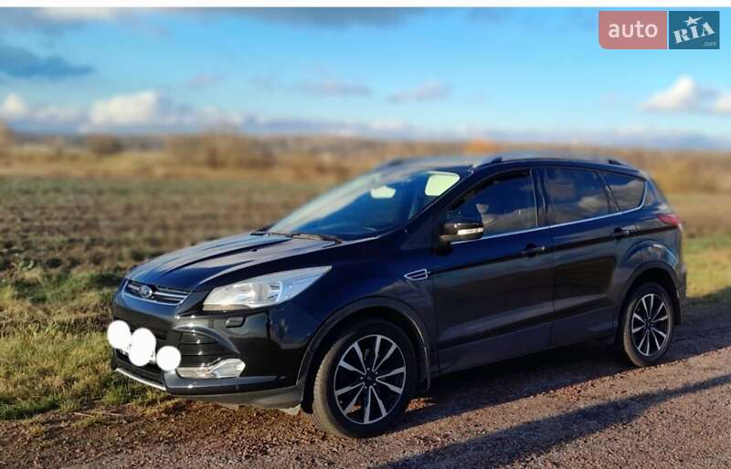 Внедорожник / Кроссовер Ford Kuga 2013 в 