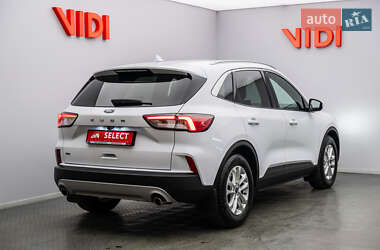 Внедорожник / Кроссовер Ford Kuga 2021 в 