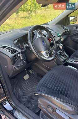 Внедорожник / Кроссовер Ford Kuga 2013 в 
