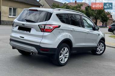 Внедорожник / Кроссовер Ford Kuga 2016 в 