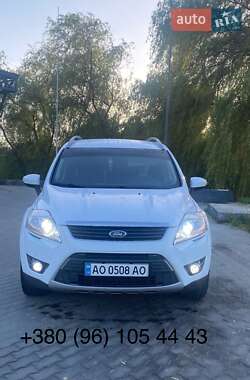 Позашляховик / Кросовер Ford Kuga 2011 в Хусті