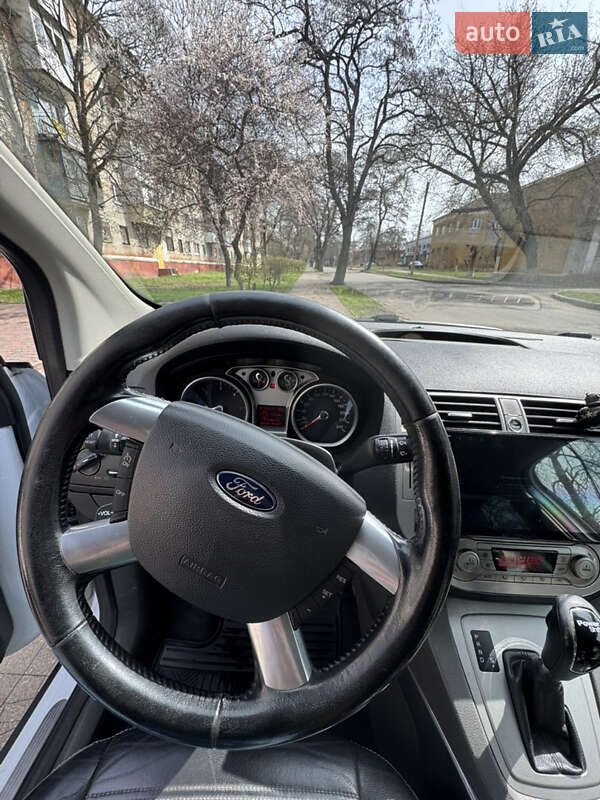 Внедорожник / Кроссовер Ford Kuga 2011 в Краматорске