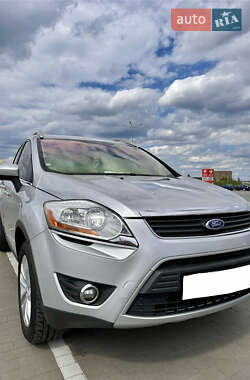 Позашляховик / Кросовер Ford Kuga 2011 в 
