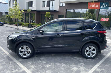 Внедорожник / Кроссовер Ford Kuga 2013 в 
