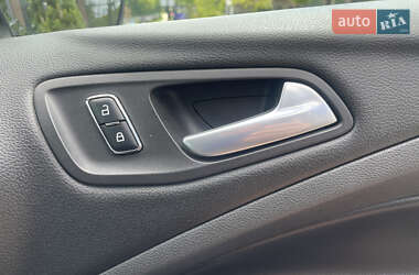 Внедорожник / Кроссовер Ford Kuga 2013 в 