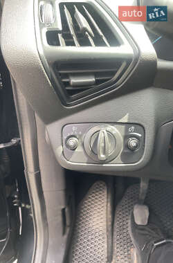 Внедорожник / Кроссовер Ford Kuga 2013 в 