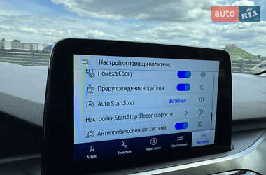 Внедорожник / Кроссовер Ford Kuga 2021 в 