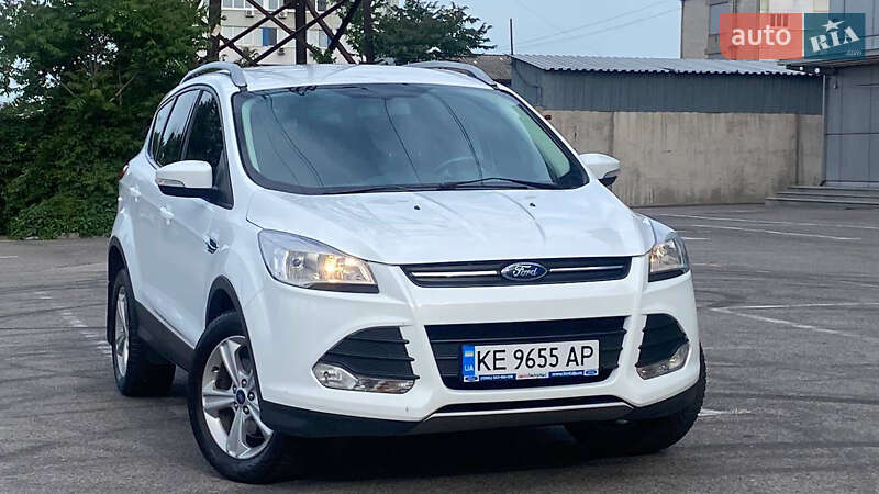 Внедорожник / Кроссовер Ford Kuga 2013 в 