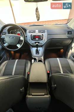 Внедорожник / Кроссовер Ford Kuga 2010 в 