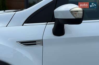 Внедорожник / Кроссовер Ford Kuga 2011 в 