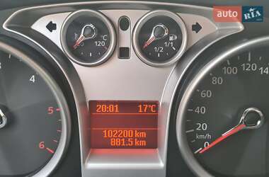 Внедорожник / Кроссовер Ford Kuga 2011 в 