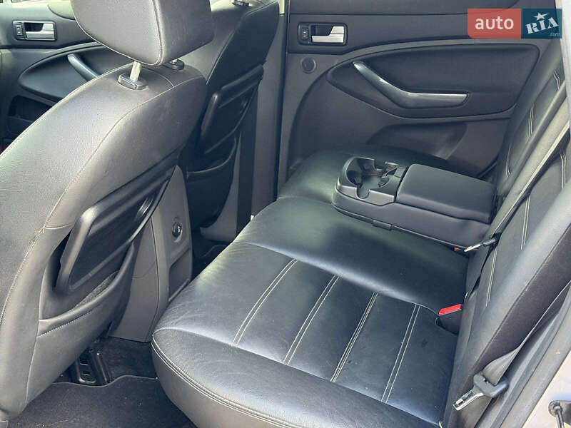 Внедорожник / Кроссовер Ford Kuga 2011 в Одессе