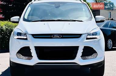 Внедорожник / Кроссовер Ford Kuga 2013 в 