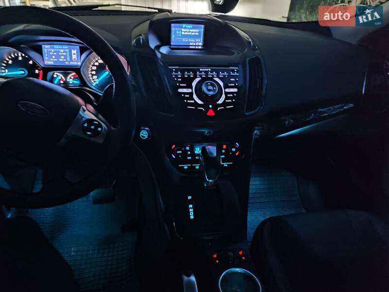 Внедорожник / Кроссовер Ford Kuga 2013 в Житомире
