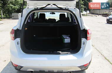 Внедорожник / Кроссовер Ford Kuga 2011 в 