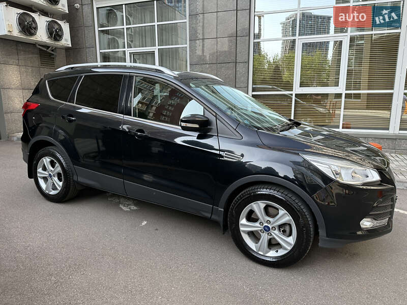 Внедорожник / Кроссовер Ford Kuga 2013 в Киеве