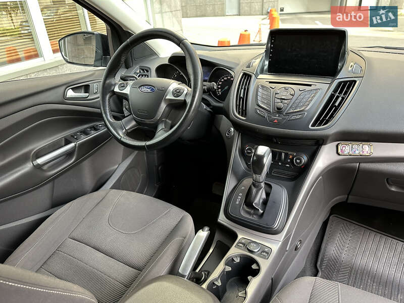 Внедорожник / Кроссовер Ford Kuga 2013 в Киеве