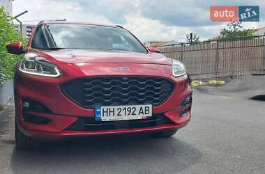 Внедорожник / Кроссовер Ford Kuga 2020 в 