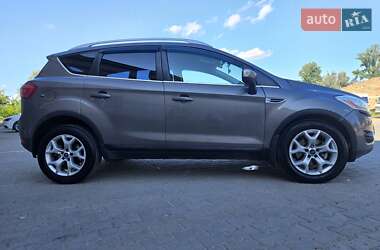Внедорожник / Кроссовер Ford Kuga 2012 в 