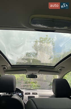 Внедорожник / Кроссовер Ford Kuga 2011 в 