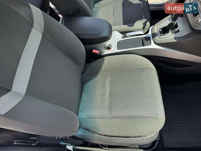 Внедорожник / Кроссовер Ford Kuga 2010 в Надворной