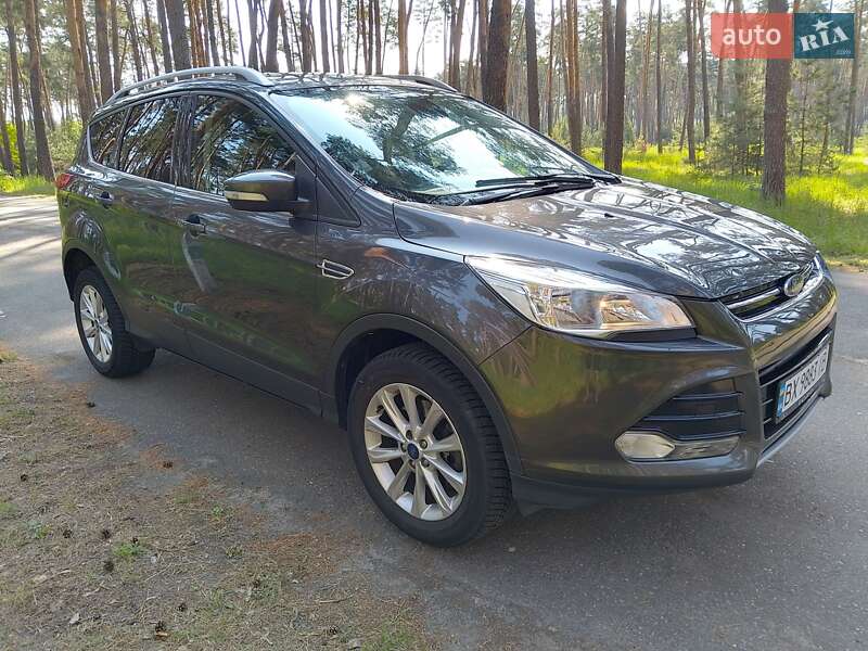 Внедорожник / Кроссовер Ford Kuga 2016 в Каменке