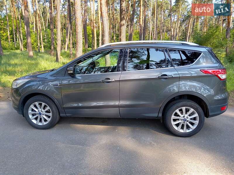 Внедорожник / Кроссовер Ford Kuga 2016 в Каменке