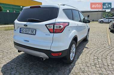 Внедорожник / Кроссовер Ford Kuga 2019 в 