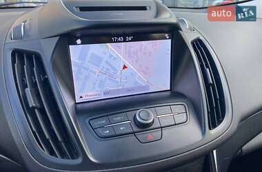 Внедорожник / Кроссовер Ford Kuga 2019 в 