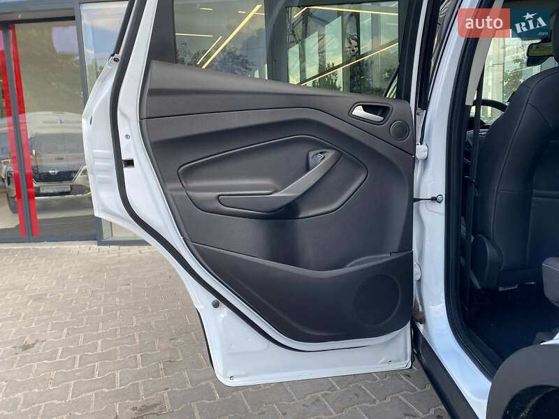 Внедорожник / Кроссовер Ford Kuga 2019 в Одессе