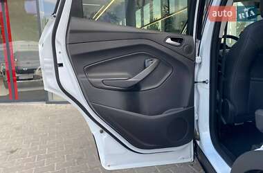 Внедорожник / Кроссовер Ford Kuga 2019 в 