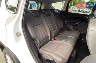 Внедорожник / Кроссовер Ford Kuga 2019 в 