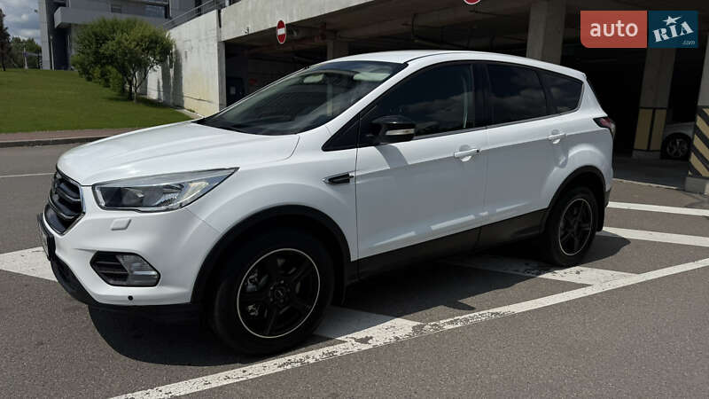 Ford Kuga 2017