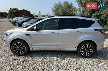 Внедорожник / Кроссовер Ford Kuga 2018 в 