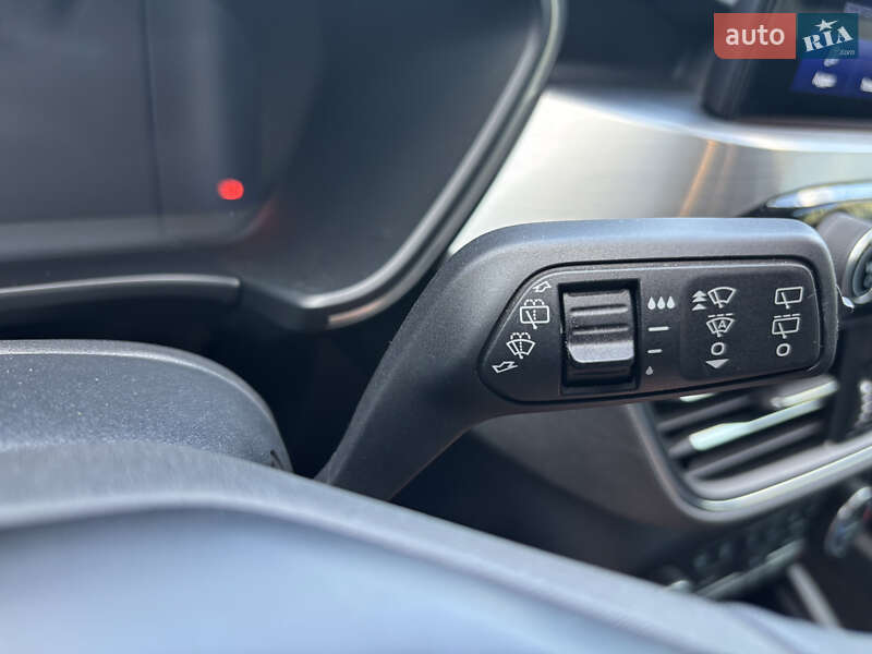 Позашляховик / Кросовер Ford Kuga 2021 в Києві