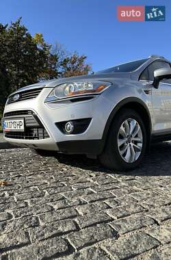 Внедорожник / Кроссовер Ford Kuga 2011 в 