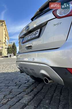 Внедорожник / Кроссовер Ford Kuga 2011 в 