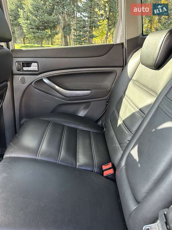 Позашляховик / Кросовер Ford Kuga 2011 в Харкові