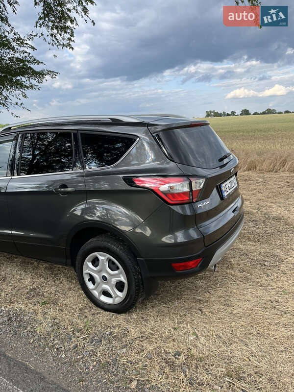 Внедорожник / Кроссовер Ford Kuga 2019 в Пятихатках