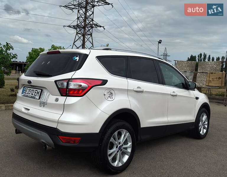 Внедорожник / Кроссовер Ford Kuga 2019 в Южноукраинске