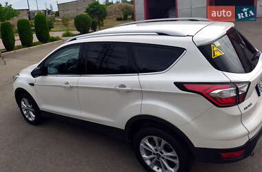 Внедорожник / Кроссовер Ford Kuga 2019 в 