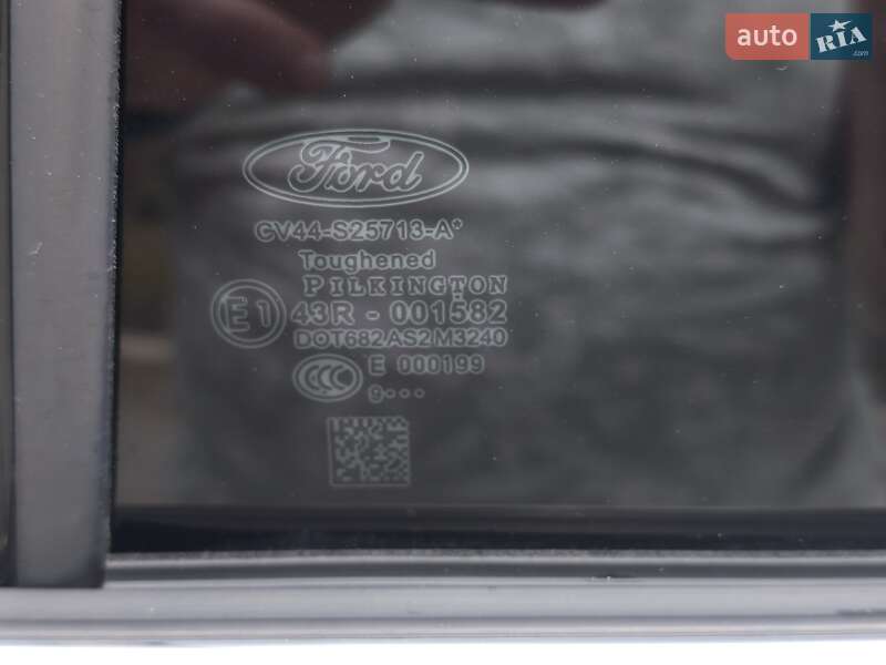 Внедорожник / Кроссовер Ford Kuga 2019 в Южноукраинске