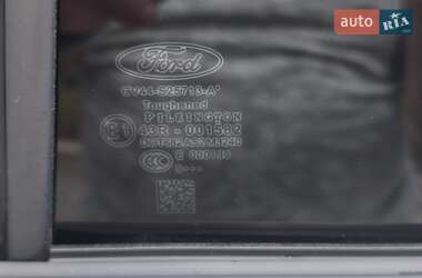 Внедорожник / Кроссовер Ford Kuga 2019 в 